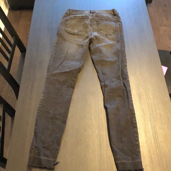 Black Jeans - Picture 5 of 5